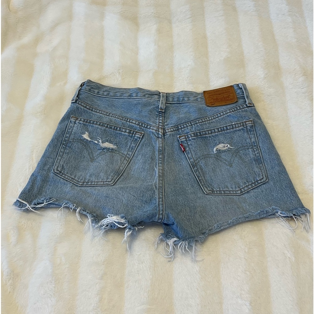 Levi’s 501 Shorts Size W26 - Picture 2 of 4